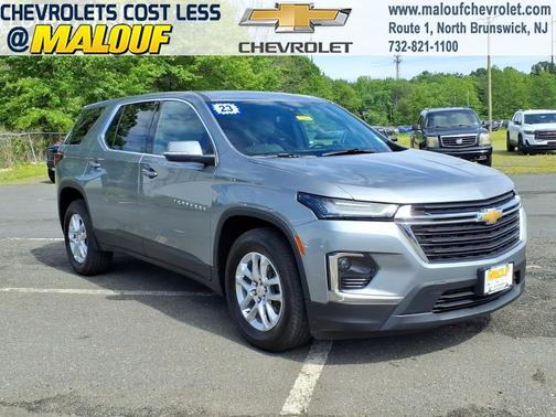 Sterling Gray Metallic 2023 Chevrolet Traverse LS