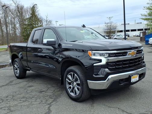 Black 2025 Chevrolet Silverado 1500 LT