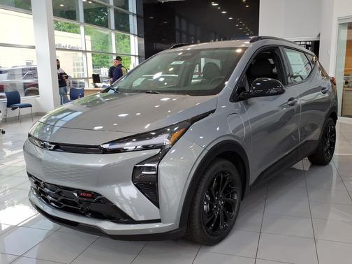 Sterling Gray Metallic 2027 Chevrolet Bolt RS