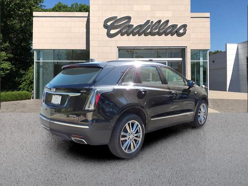 2022 Cadillac XT5 Sport