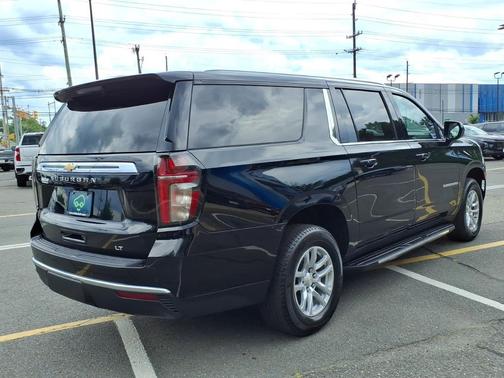 Black 2021 Chevrolet Suburban LT