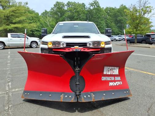 Summit White 2026 Chevrolet Silverado 2500 WT