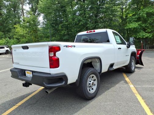 Summit White 2026 Chevrolet Silverado 2500 WT