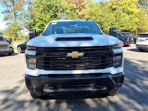 Summit White 2026 Chevrolet Silverado 2500 WT