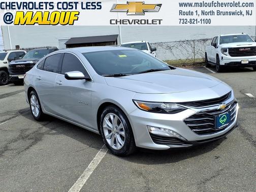 Silver Ice Metallic 2019 Chevrolet Malibu LT