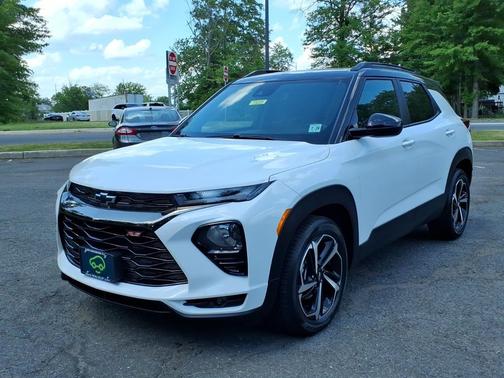 Summit White 2023 Chevrolet Trailblazer RS