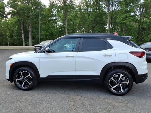 Summit White 2023 Chevrolet Trailblazer RS
