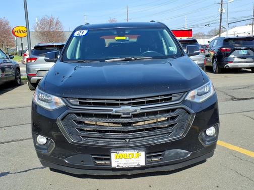 Mosaic Black Metallic 2021 Chevrolet Traverse Premier