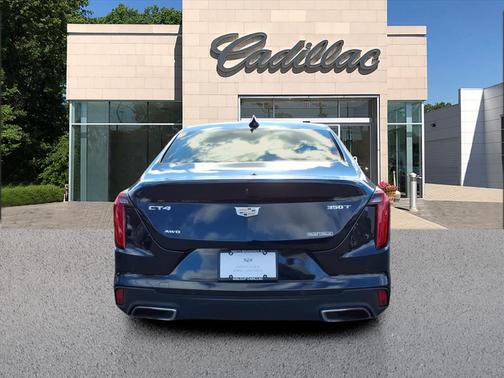 2023 Cadillac CT4 Luxury