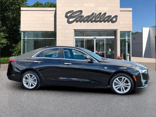 2023 Cadillac CT4 Luxury