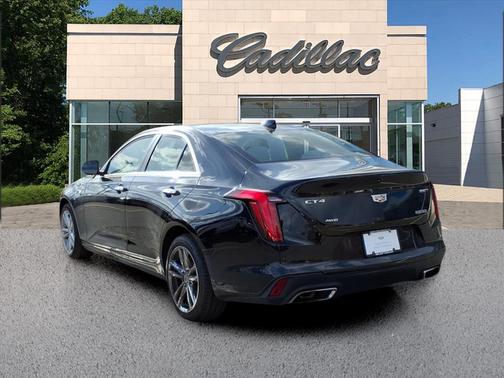 2023 Cadillac CT4 Luxury