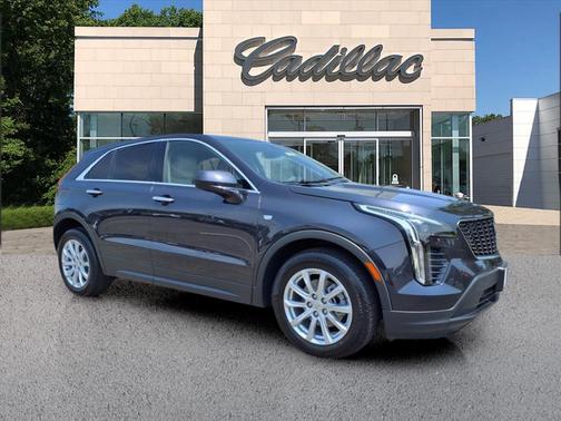 2022 Cadillac XT4 Luxury