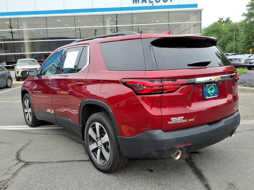 Radiant Red Tintcoat 2023 Chevrolet Traverse LT Leather