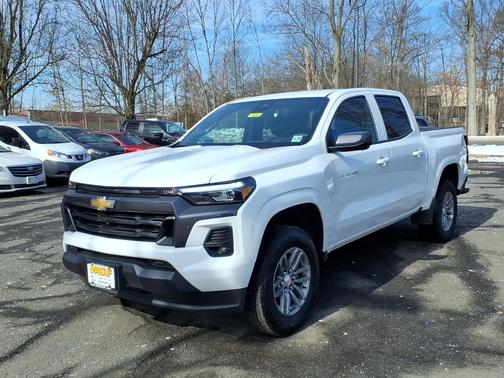2025 Chevrolet Colorado WT