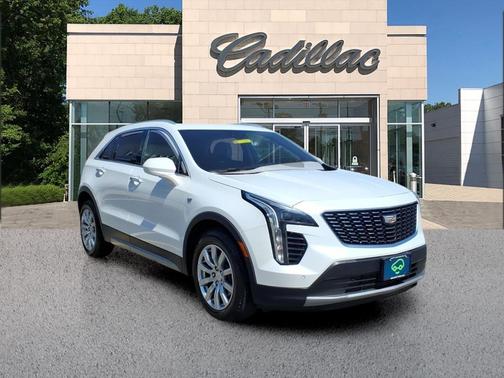 Crystal White Tricoat 2019 Cadillac XT4 Premium Luxury