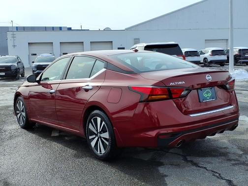 2022 Nissan Altima 2.5 SL