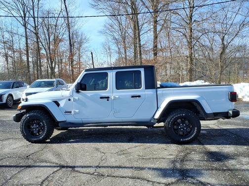 2025 Jeep Gladiator Willys