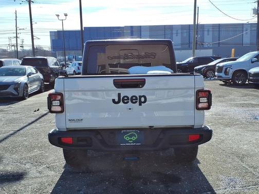 2025 Jeep Gladiator Willys