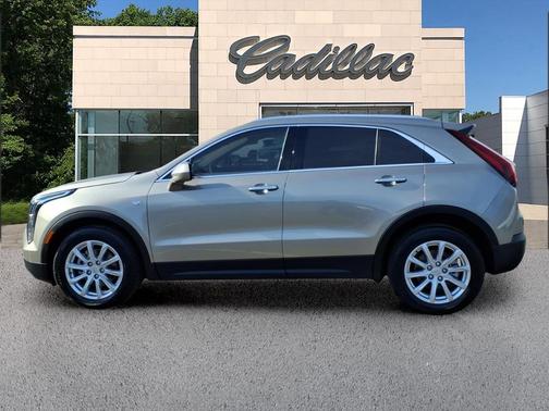 Latte Metallic 2023 Cadillac XT4 Luxury