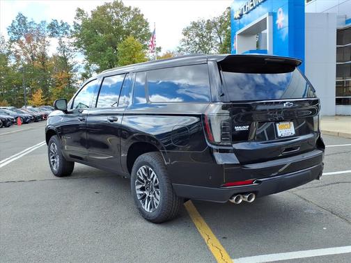 2026 Chevrolet Suburban Z71, 4WD