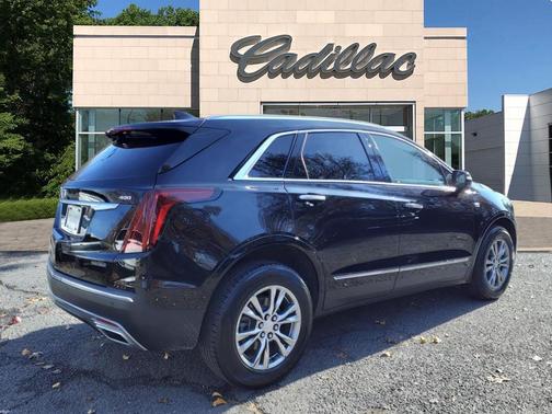 2022 Cadillac XT5 Premium Luxury