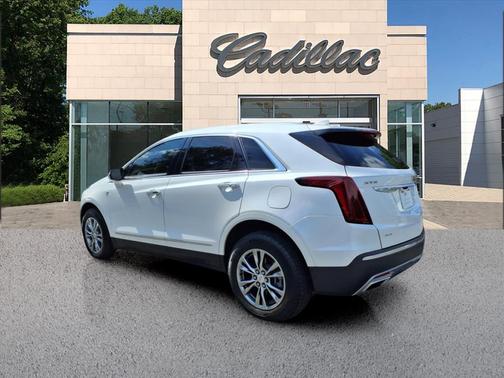 2022 Cadillac XT5 Premium Luxury