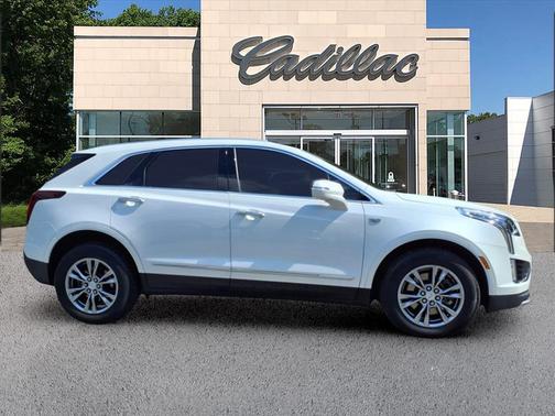 2022 Cadillac XT5 Premium Luxury
