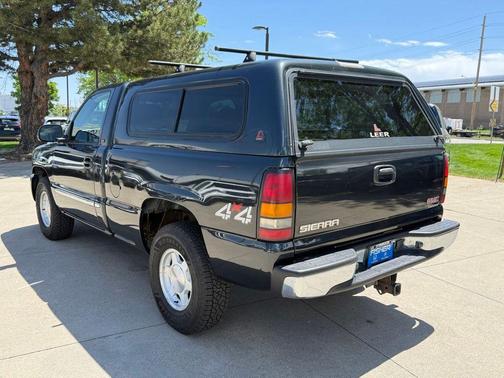 Carbon Metallic 2004 GMC Sierra 1500 SLE