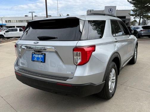 Silver Metallic 2020 Ford Explorer XLT