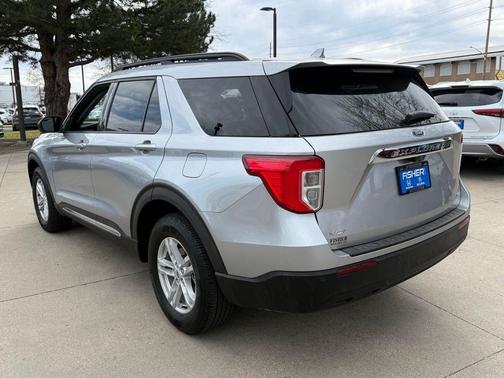 Silver Metallic 2020 Ford Explorer XLT