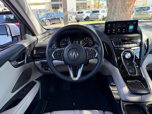2025 Acura RDX Advance Package