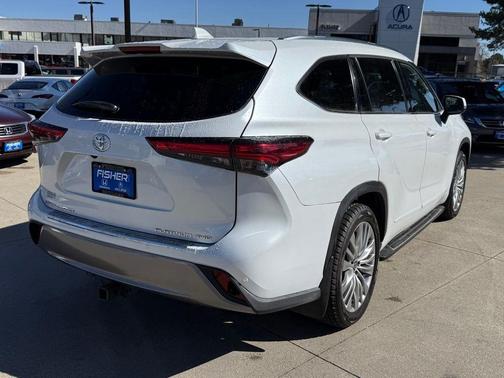 Wind Chill Pearl 2022 Toyota Highlander Platinum