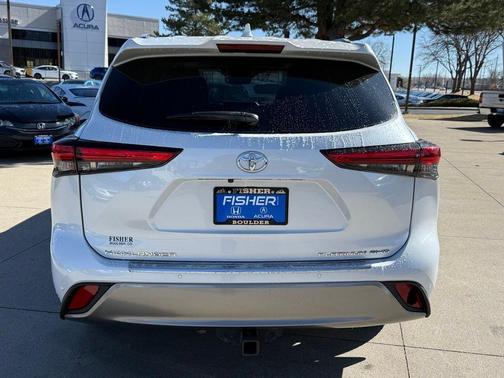 Wind Chill Pearl 2022 Toyota Highlander Platinum