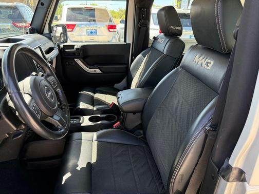 Bright Silver Clearcoat Metallic 2012 Jeep Wrangler Rubicon