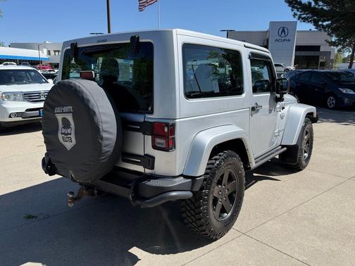 Bright Silver Clearcoat Metallic 2012 Jeep Wrangler Rubicon