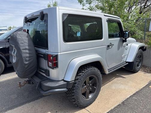 Bright Silver Clearcoat Metallic 2012 Jeep Wrangler Rubicon
