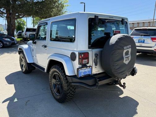 Bright Silver Clearcoat Metallic 2012 Jeep Wrangler Rubicon
