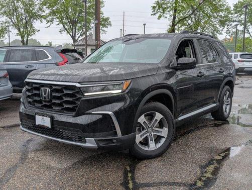 2023 Honda Pilot EX-L 7-Passenger