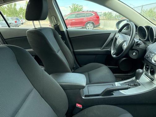 Liquid Silver Metallic 2010 Mazda Mazda3 i Touring