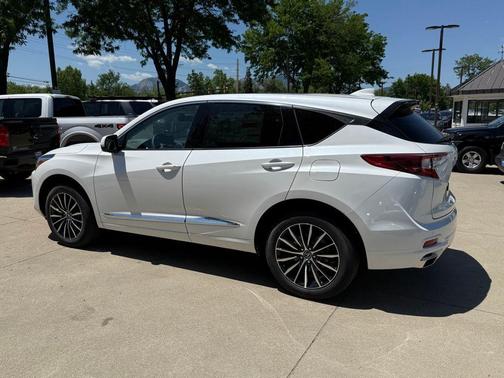 2025 Acura RDX Advance Package