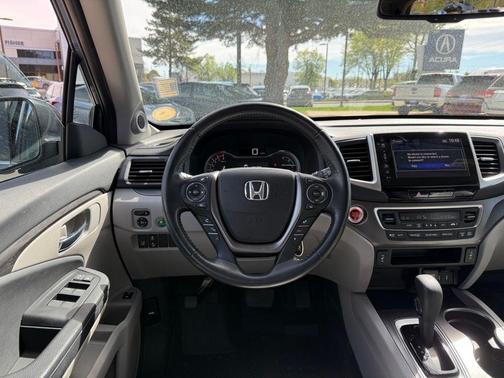 Blue 2018 Honda Pilot EX-L