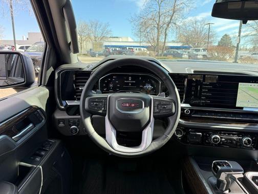 Onyx Black 2025 GMC Sierra 1500 Elevation