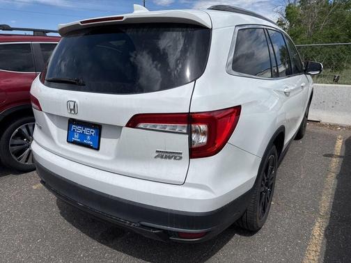 White 2022 Honda Pilot Special Edition