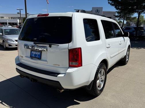 White 2011 Honda Pilot EX