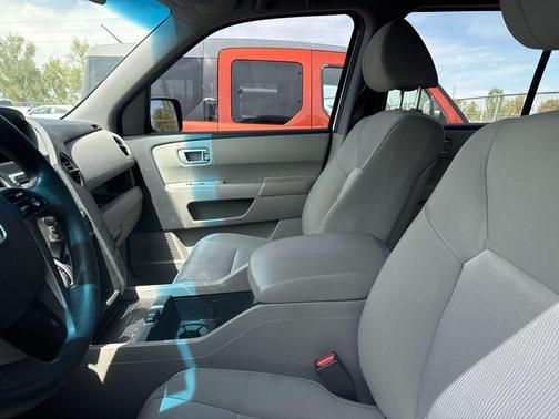 White 2011 Honda Pilot EX