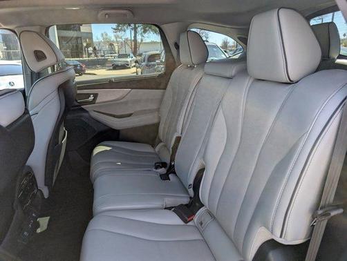 2022 Acura MDX Advance