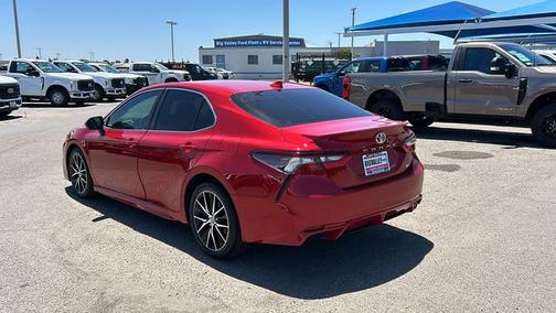 2022 Toyota Camry SE