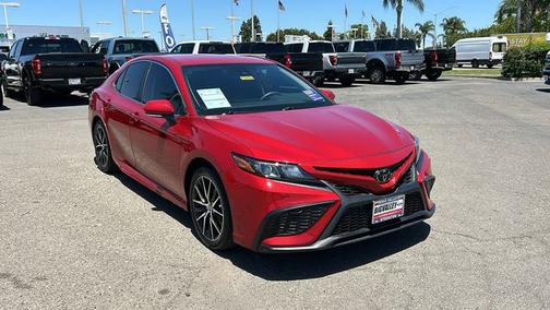 2022 Toyota Camry SE