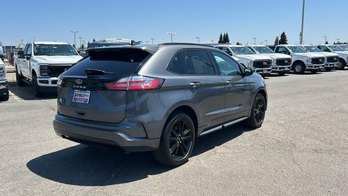 2022 Ford Edge ST LINE