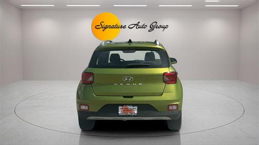 2022 Hyundai VENUE SEL